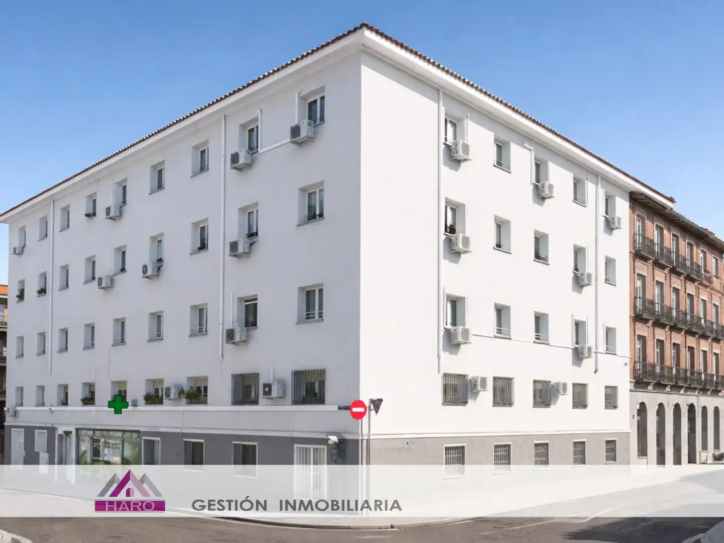 Exterior view of Flat for sale in  Madrid Capital  with Heating, Furnished and Oven