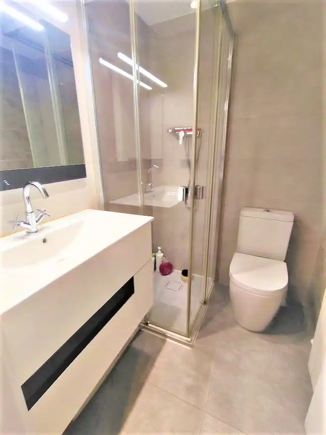 Bany de Apartament en venda en Lleida amb Aire condicionat, Calefacció i Parquet