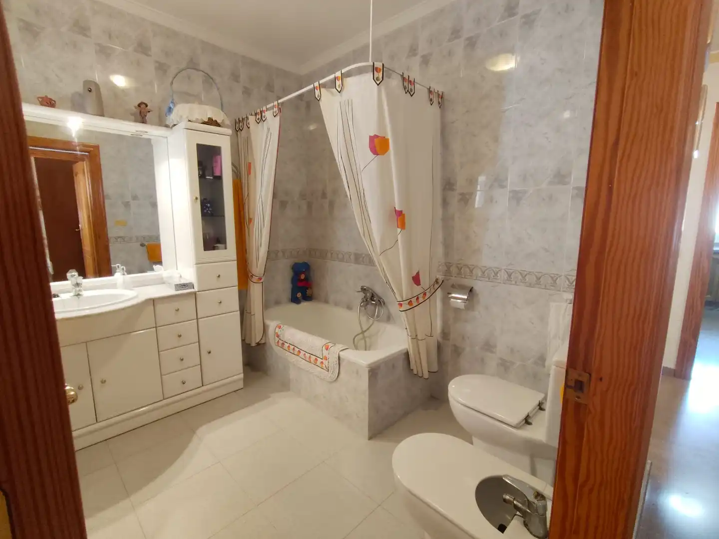 Baño de Casa adosada en venta en Marchal con Terraza, Amueblado y Horno