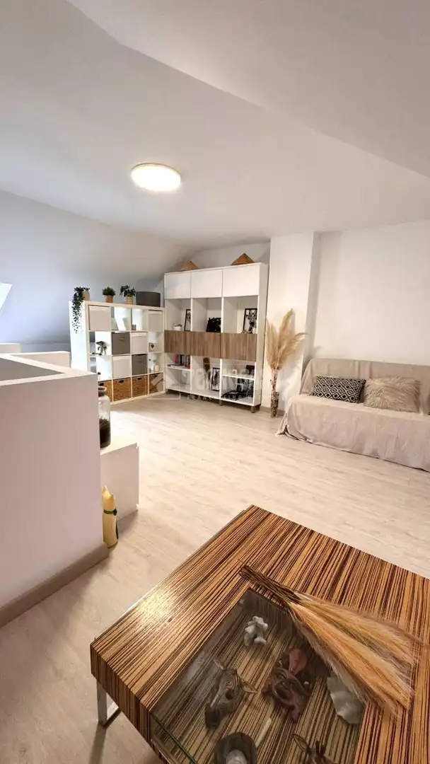 Sala de estar de Casa adosada en venta en Boadilla del Monte con Aire acondicionado, Calefacción y Piscina comunitaria