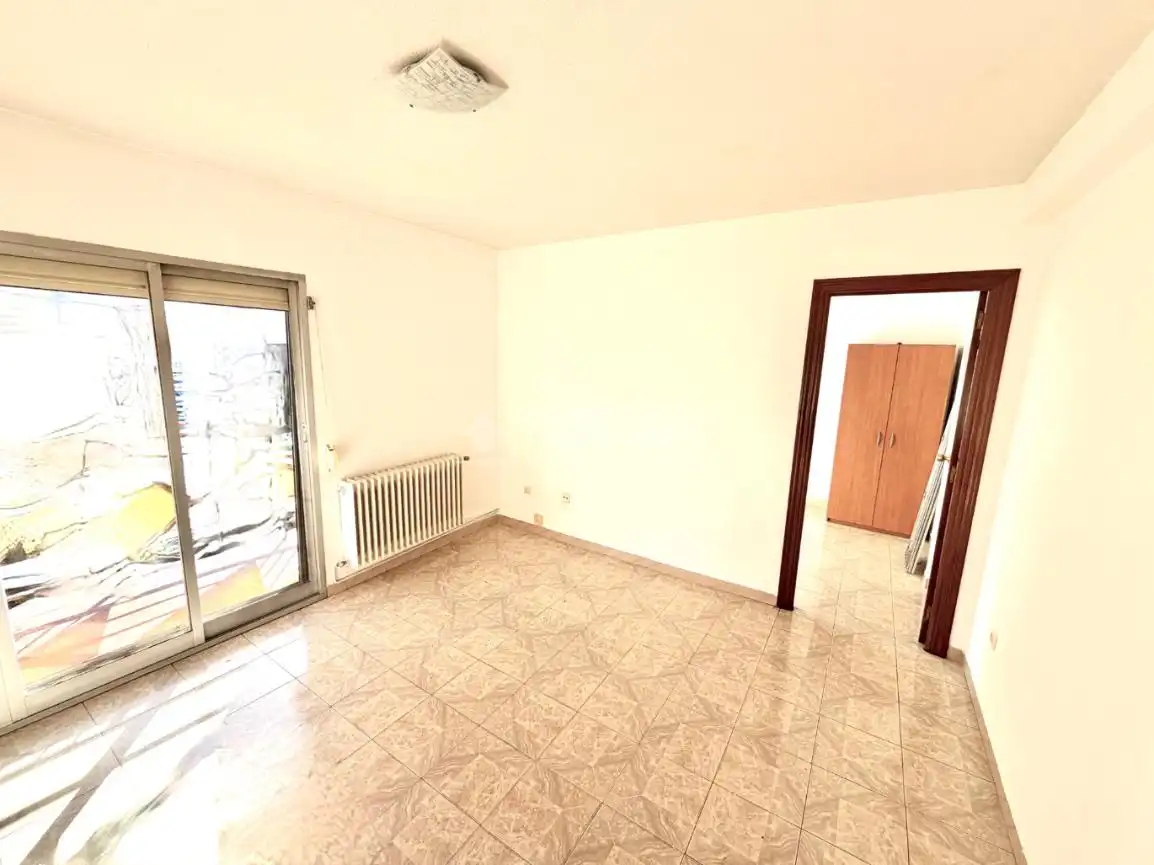 Habitación de Piso en venta en Fuenlabrada con Terraza y Internet