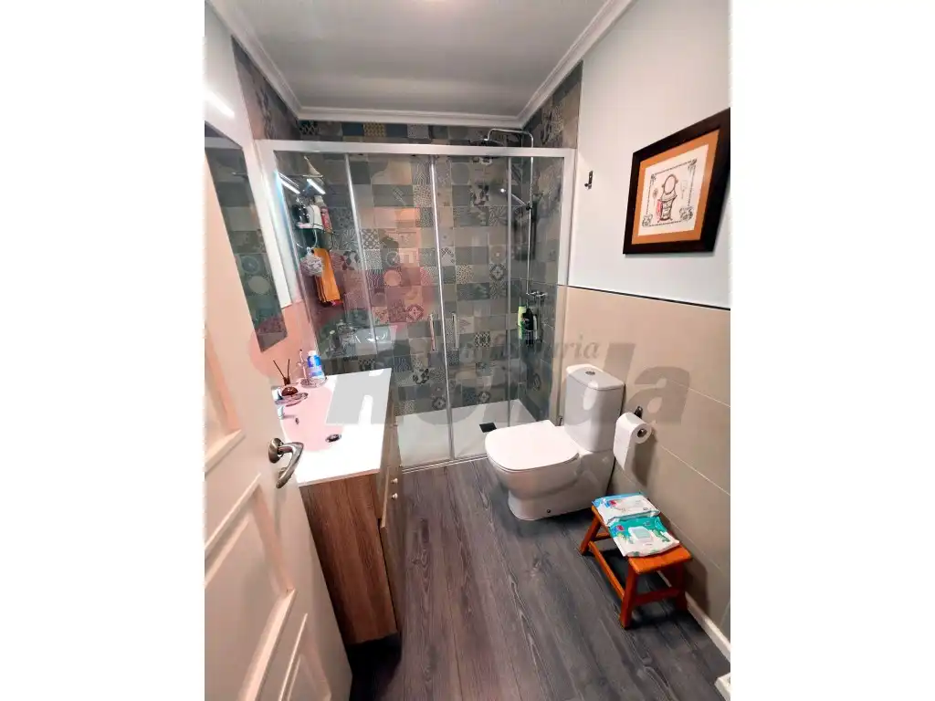 Baño de Piso en venta en Lugo con Amueblado