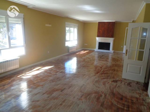 Casa-chalet en Venta en Chillarón de Cuenca