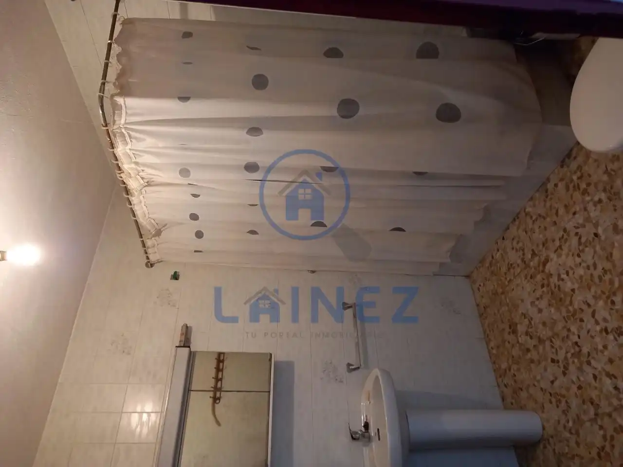 Bany de Casa o xalet en venda en Puebla de Sancho Pérez amb Jardí privat, Terrassa i Traster