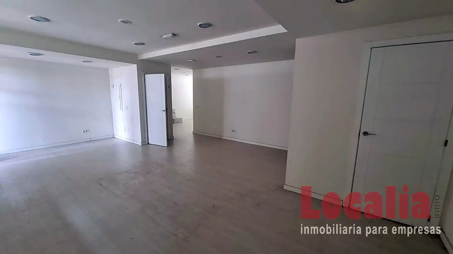 Local en venta en Santa Cruz de Bezana