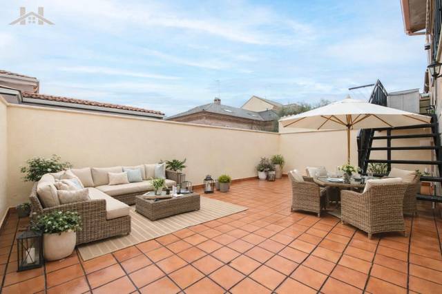 Casa adosada en Venta en Calle Comuneros de Castilla, 3 en Covadonga - Los Manzanos