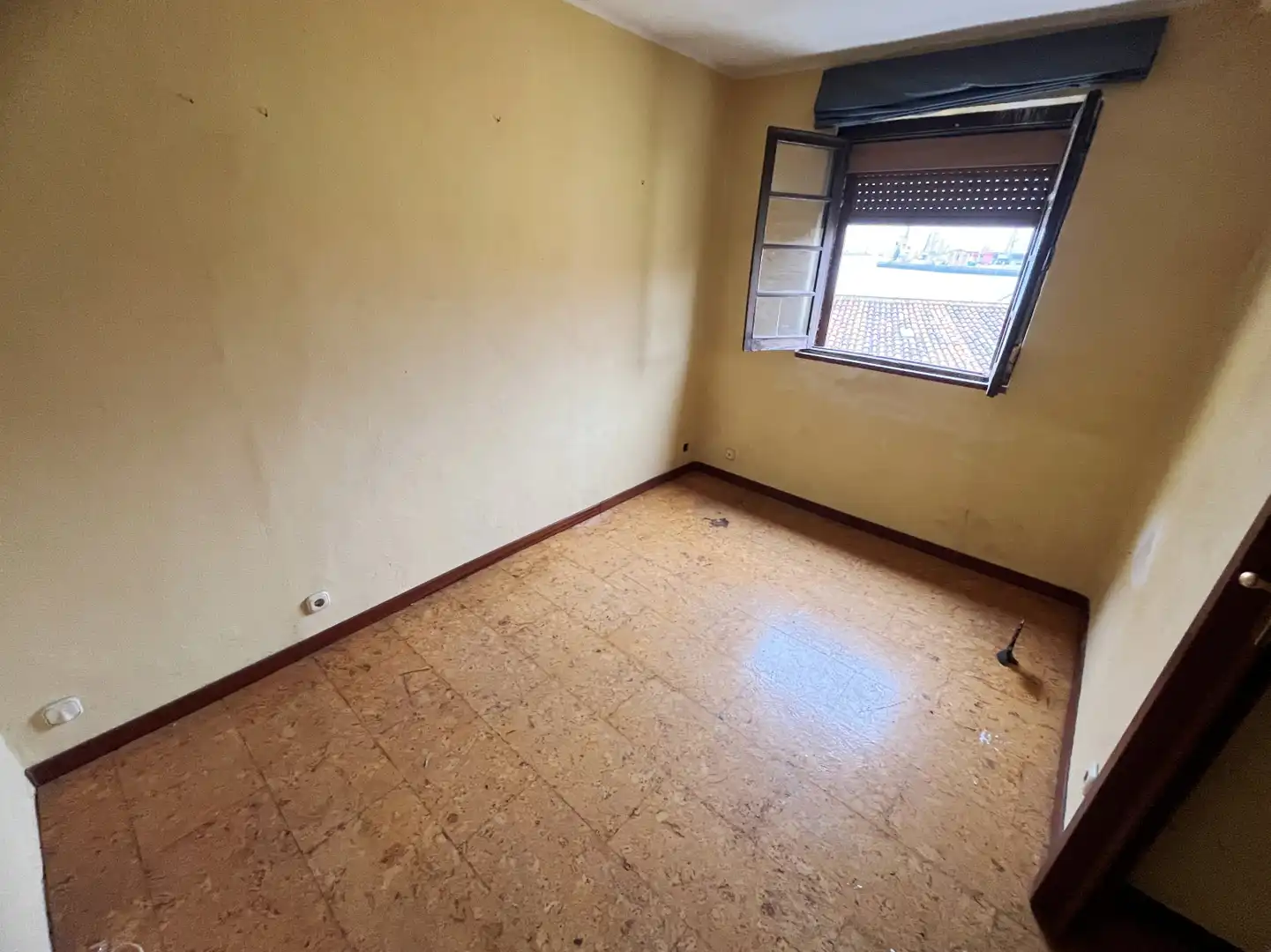 Bedroom of Buildings for sale in Avilés