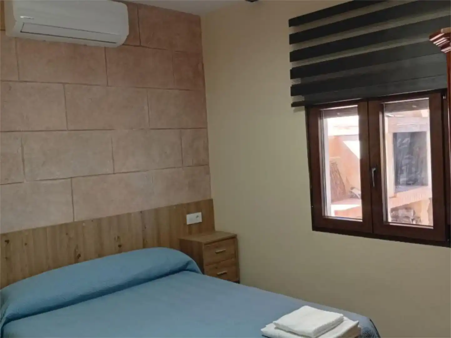 Habitación de Casa o chalet de alquiler en San Clemente con Aire acondicionado, Jardín privado y Piscina