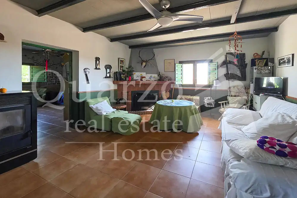 Sala de estar de Finca rústica en venta en Cáceres con Calefacción, Jardín privado y Trastero