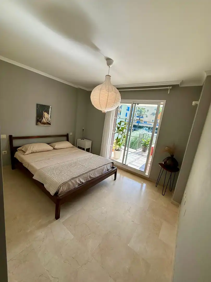 Erdgeschoss zur Miete in Puerto de Sotogrande - La Marina