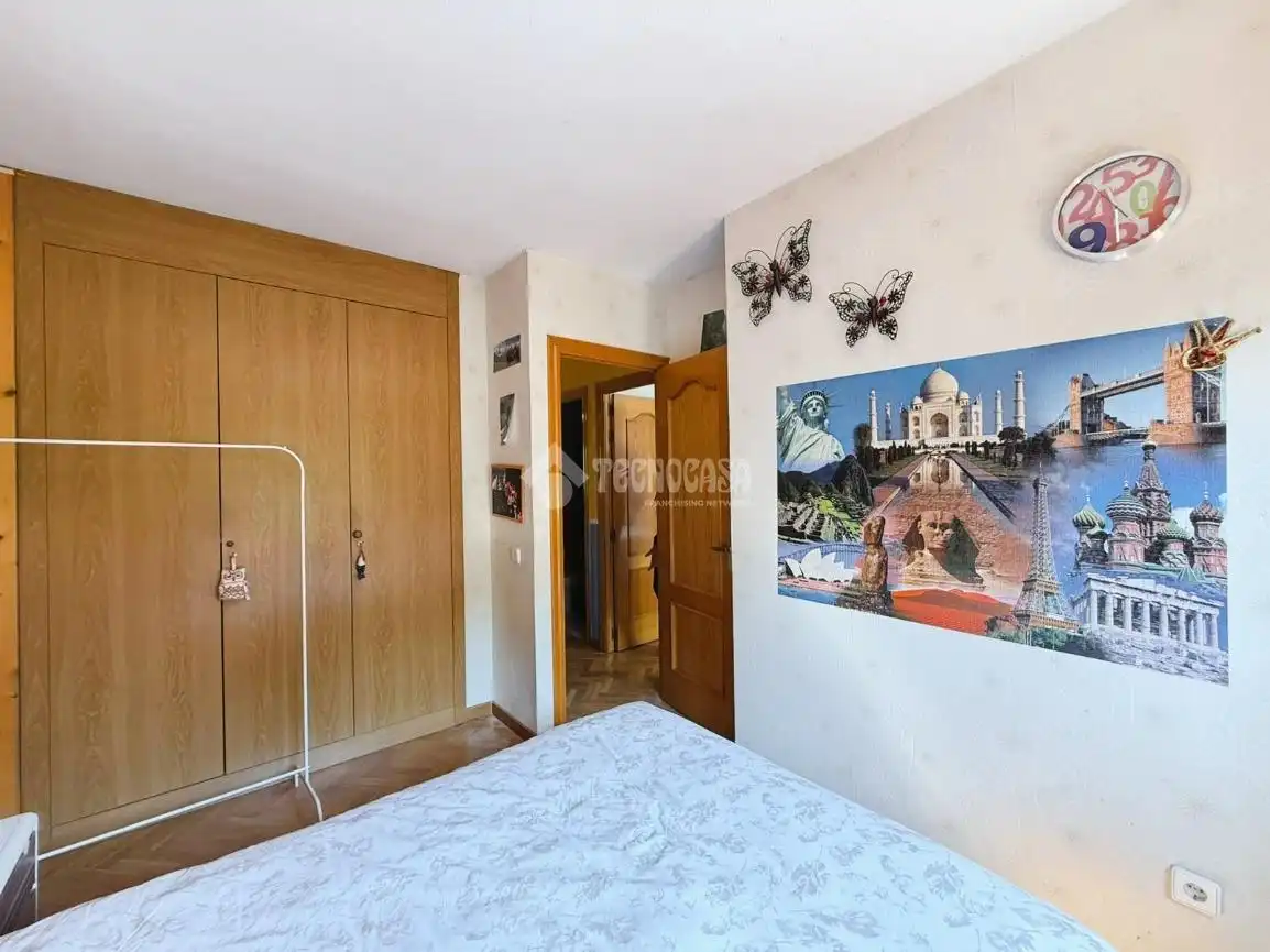 Habitación de Casa adosada en venta en Móstoles