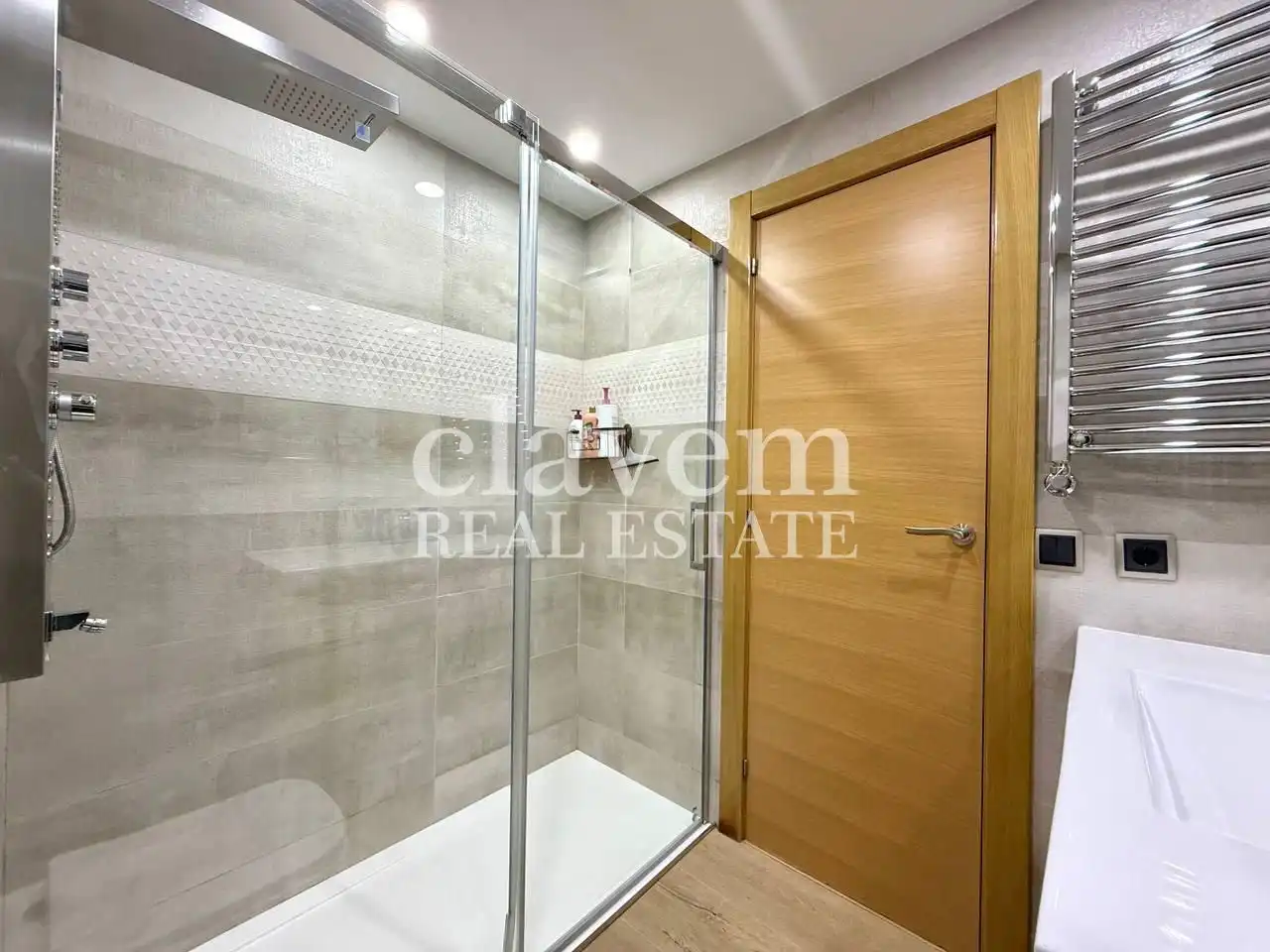 Baño de Piso en venta en Barcelona con Aire acondicionado y Terraza