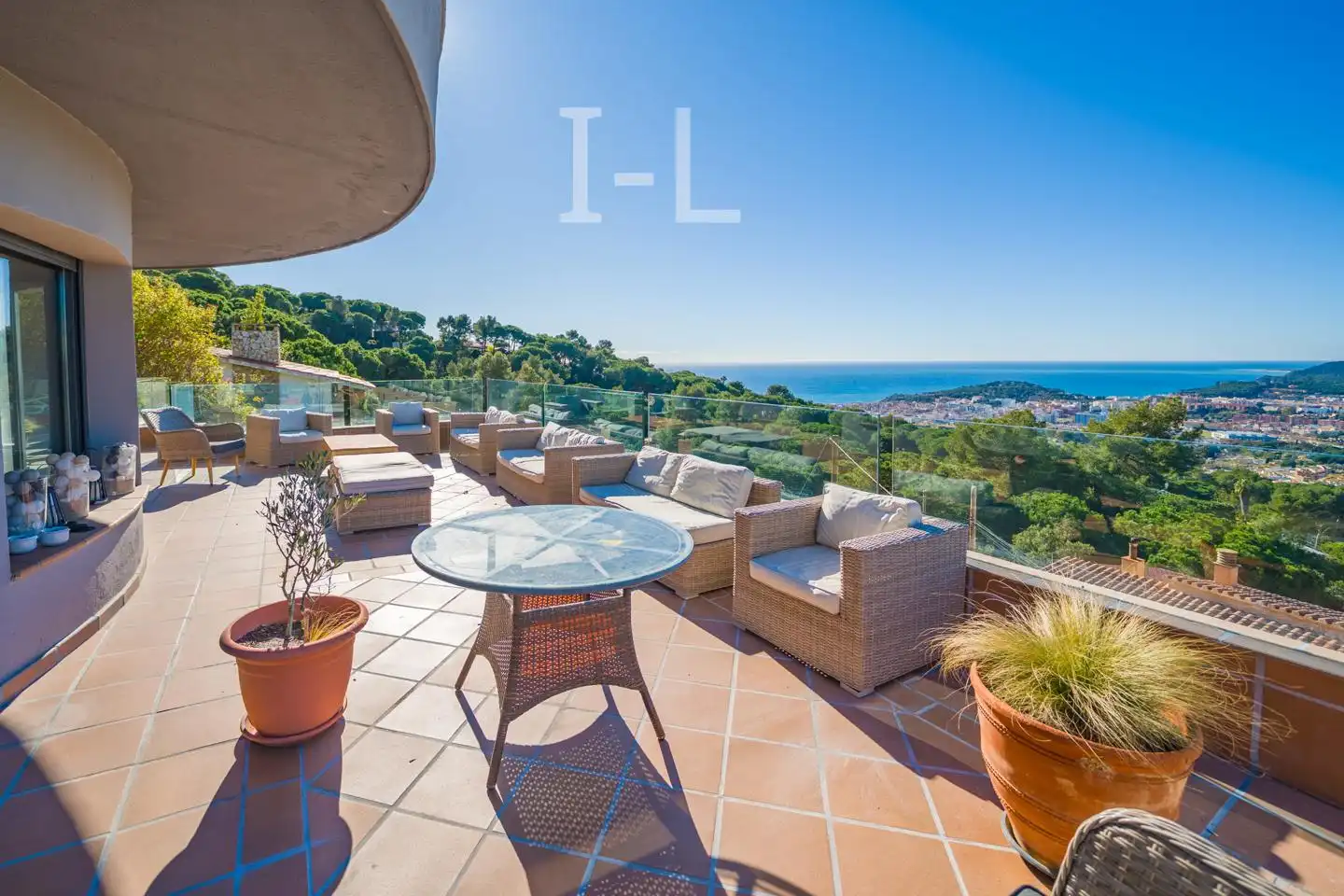 Vista exterior de Casa o xalet en venda en Lloret de Mar amb Calefacció, Terrassa i Piscina