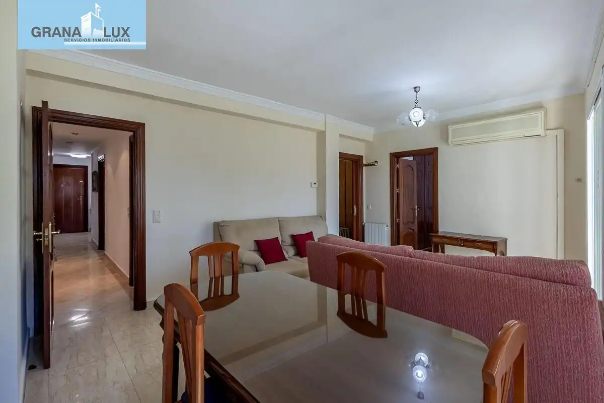 Wohnzimmer von Wohnung zum Verkauf in Granada mit Klimaanlage und Heizung