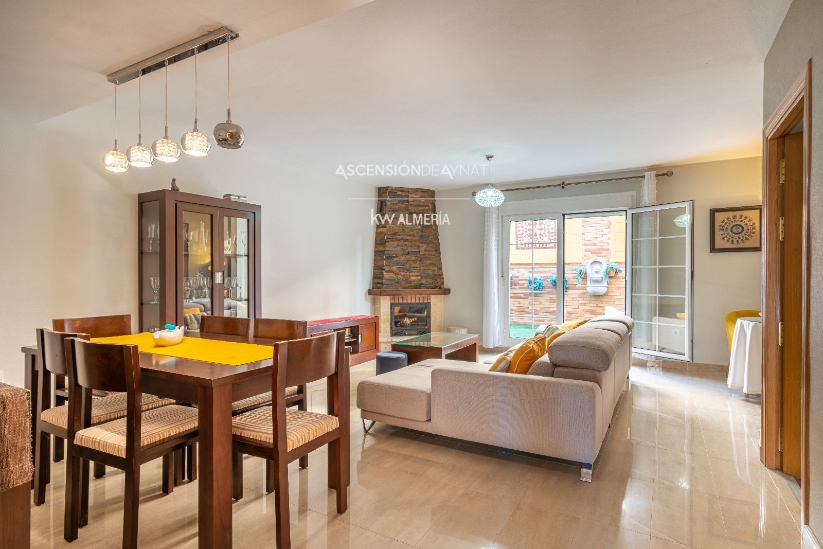 Casa adosada en venda a Babilonia (An), Aguadulce Sur, Aguadulce