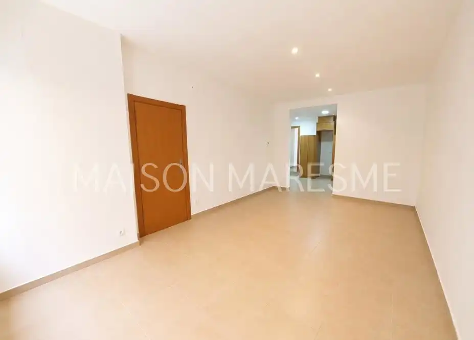 Piso en venta en Arenys de Mar con Calefacción y Horno