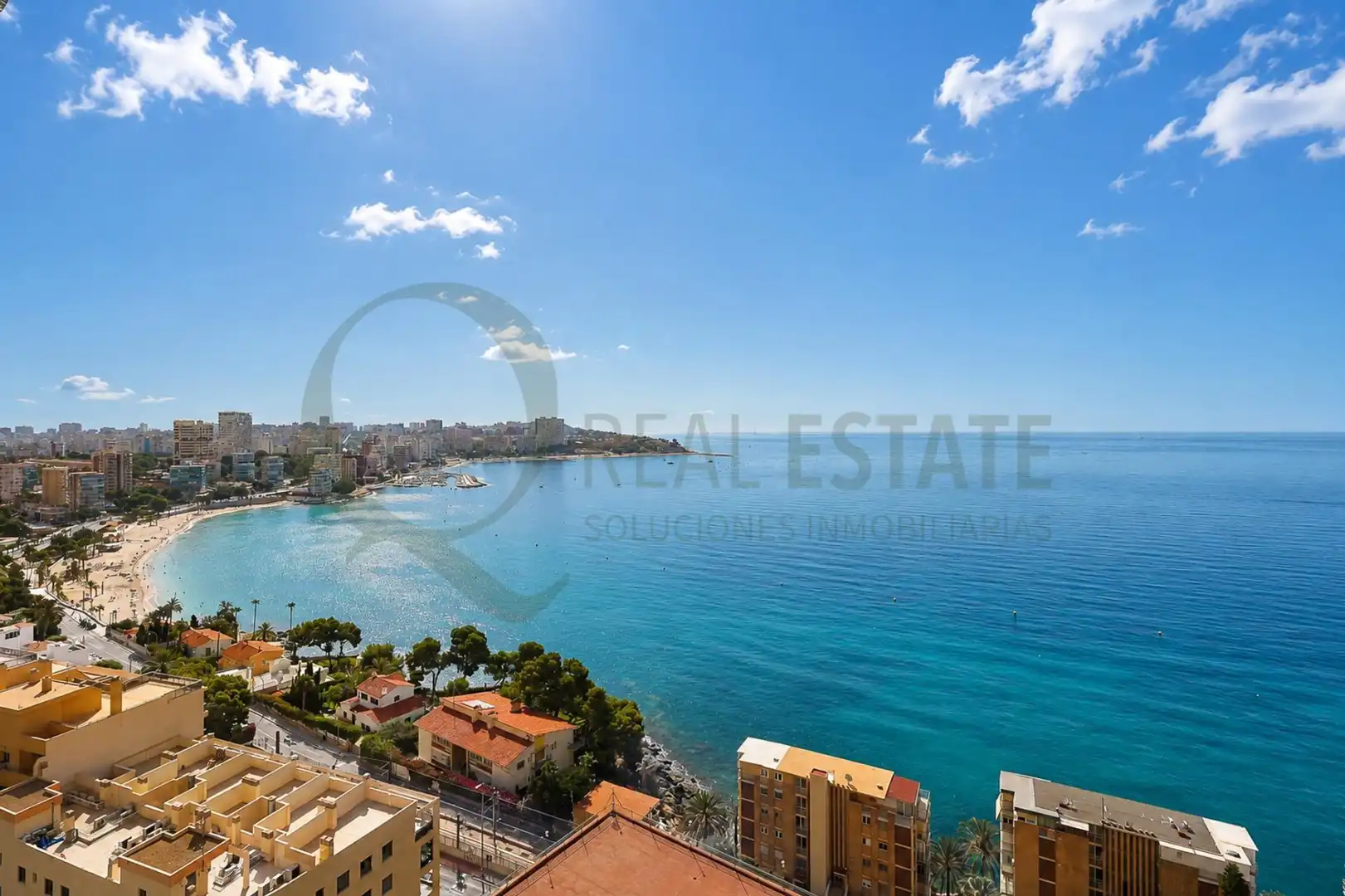 Vista exterior de Pis en venda en Alicante / Alacant amb Aire condicionat, Parquet i Balcó