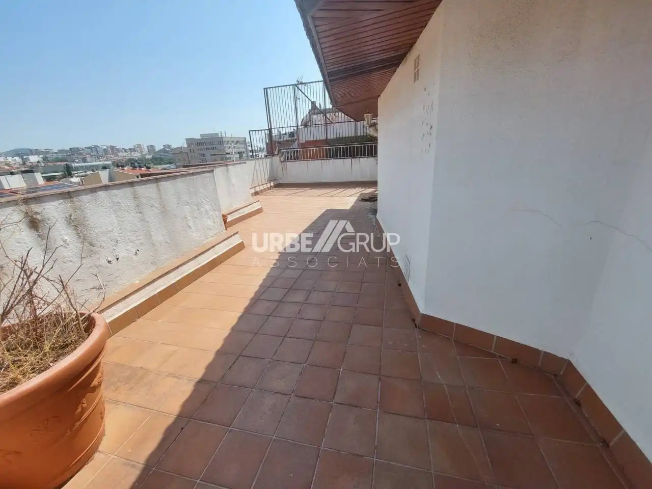 Terraza de Piso en venta en Terrassa con Calefacción, Terraza y Alarma