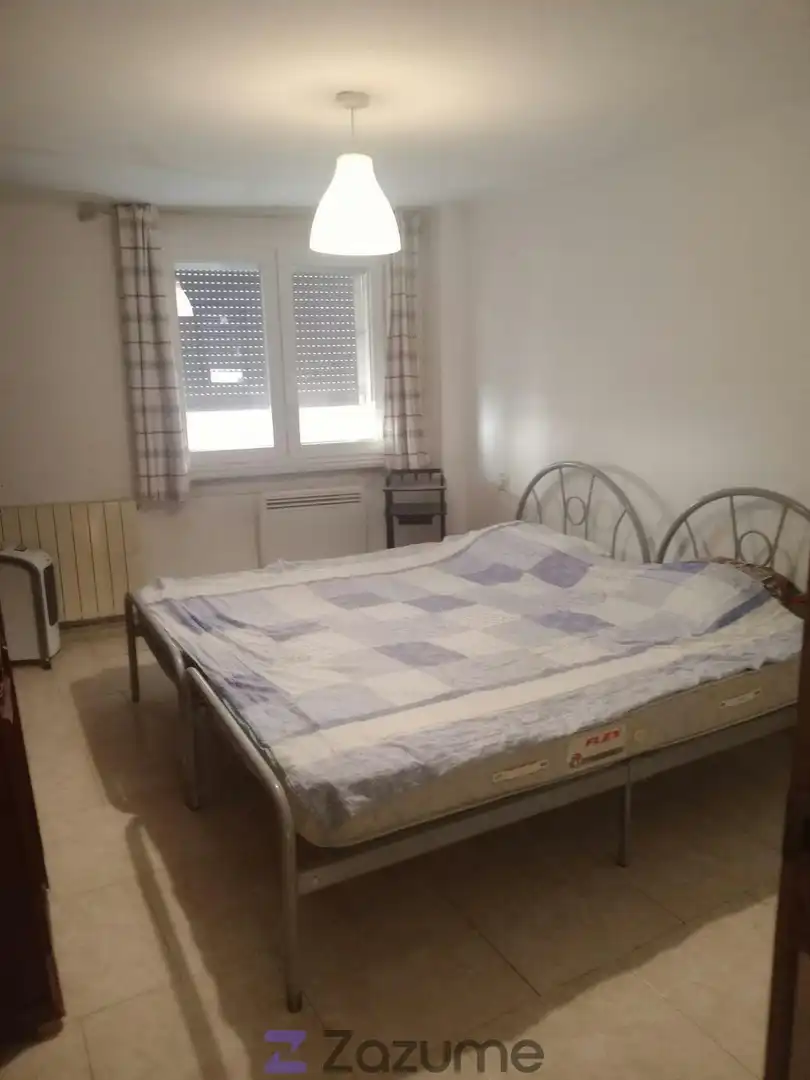 Habitación de Casa o chalet de alquiler en Flix con Terraza, Horno y Lavadora