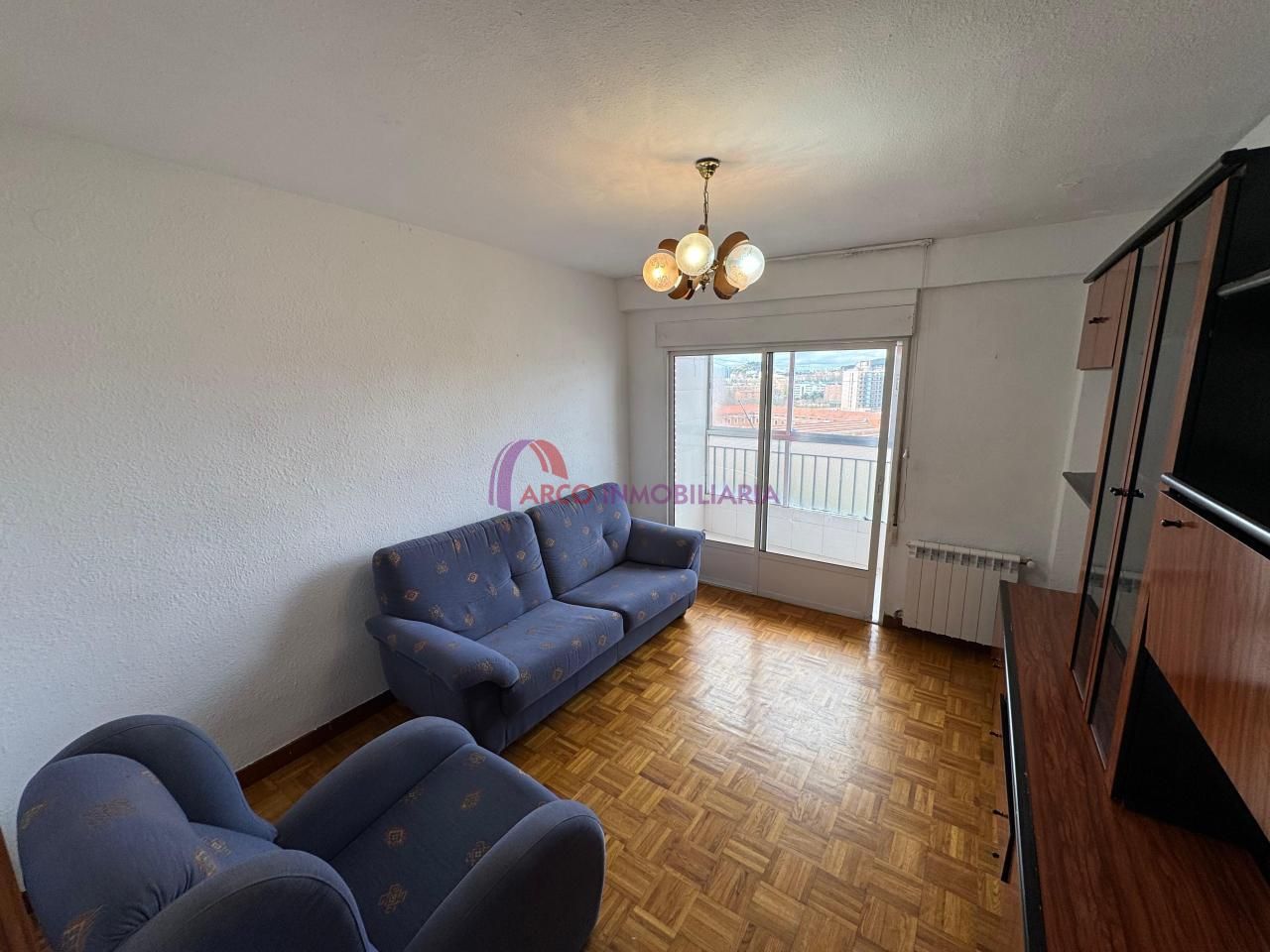 Living room of Flat for sale in Burgos Capital  with Heating, Terrace and Furnished