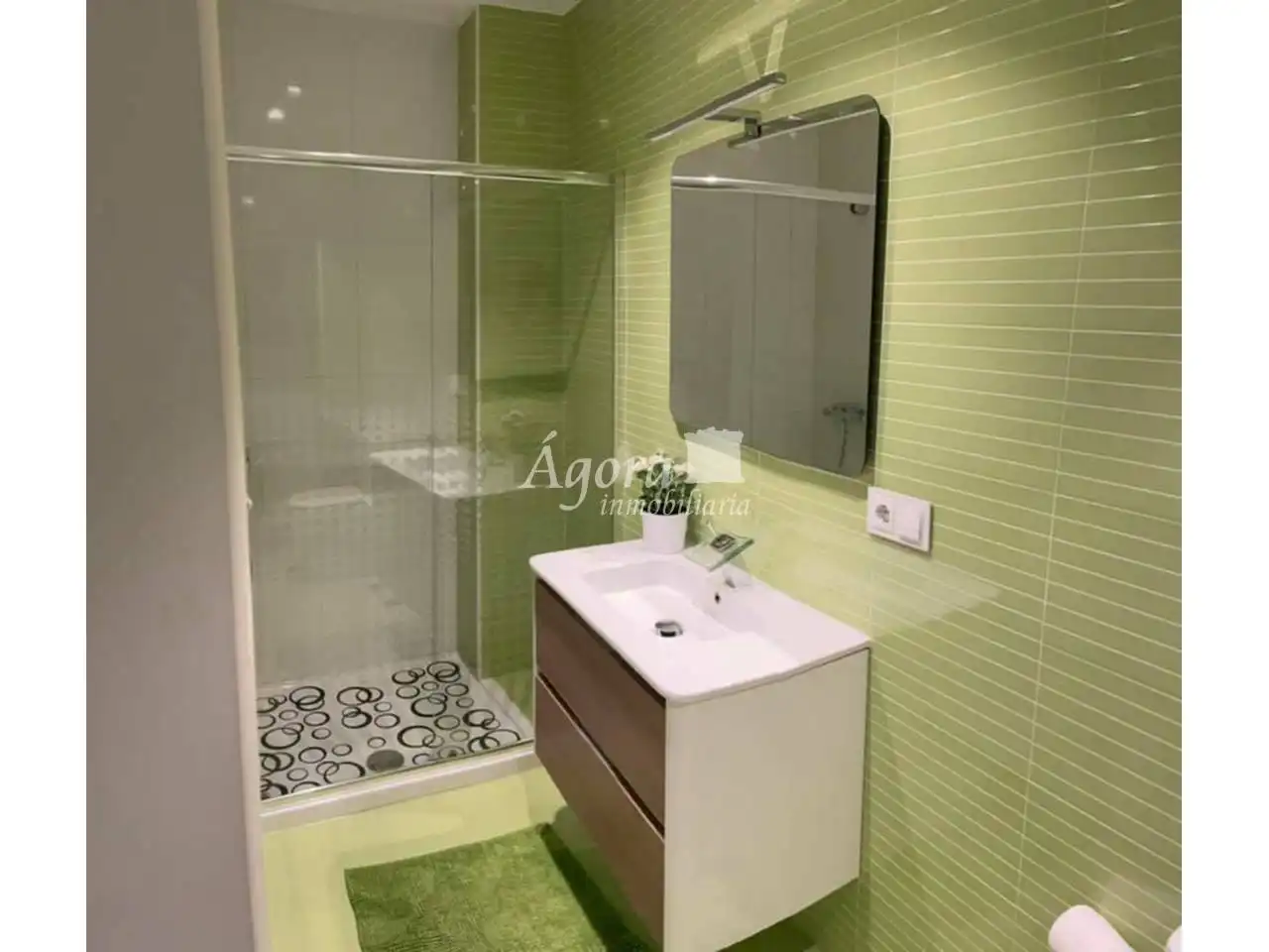 Baño de Piso de alquiler en Valladolid con Calefacción, Parquet y Terraza
