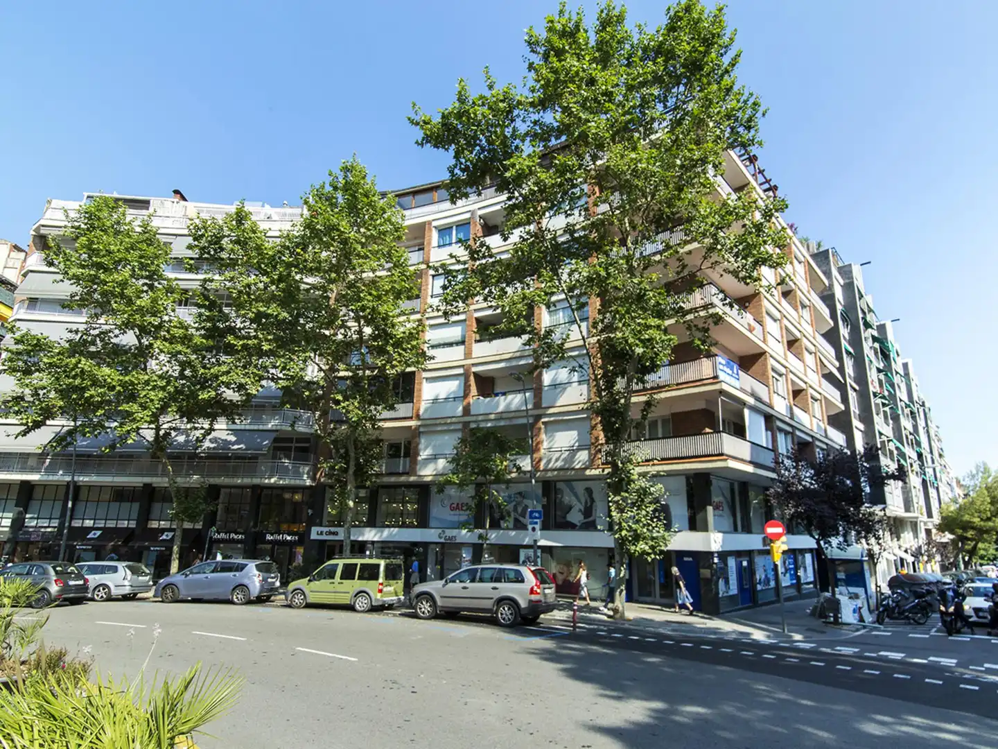 Exterior view of Garage for rent in Barcelona