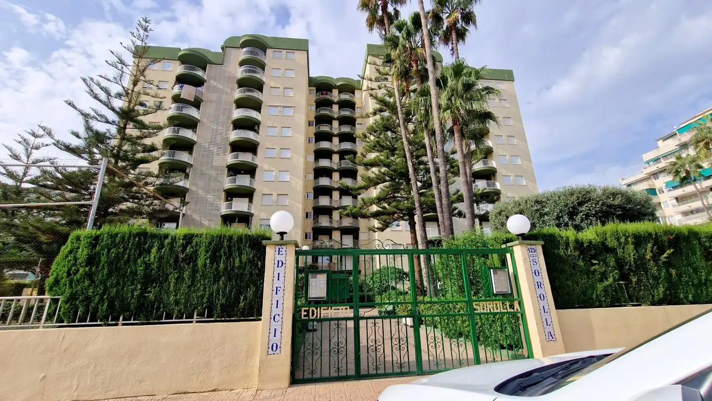 Außenansicht von Wohnungen zum Verkauf in Gandia mit Klimaanlage, Terrasse und Möbliert