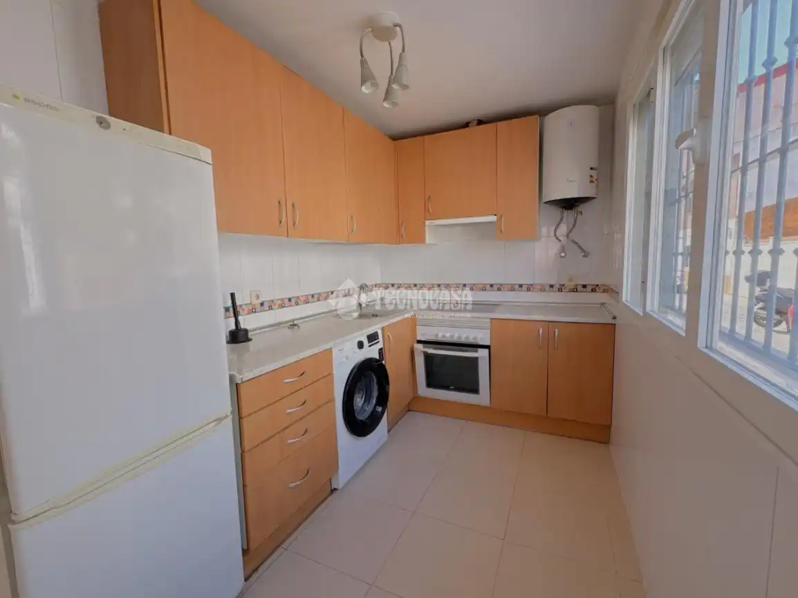 Kitchen of Flat for sale in Alovera  with Heating and Storage room