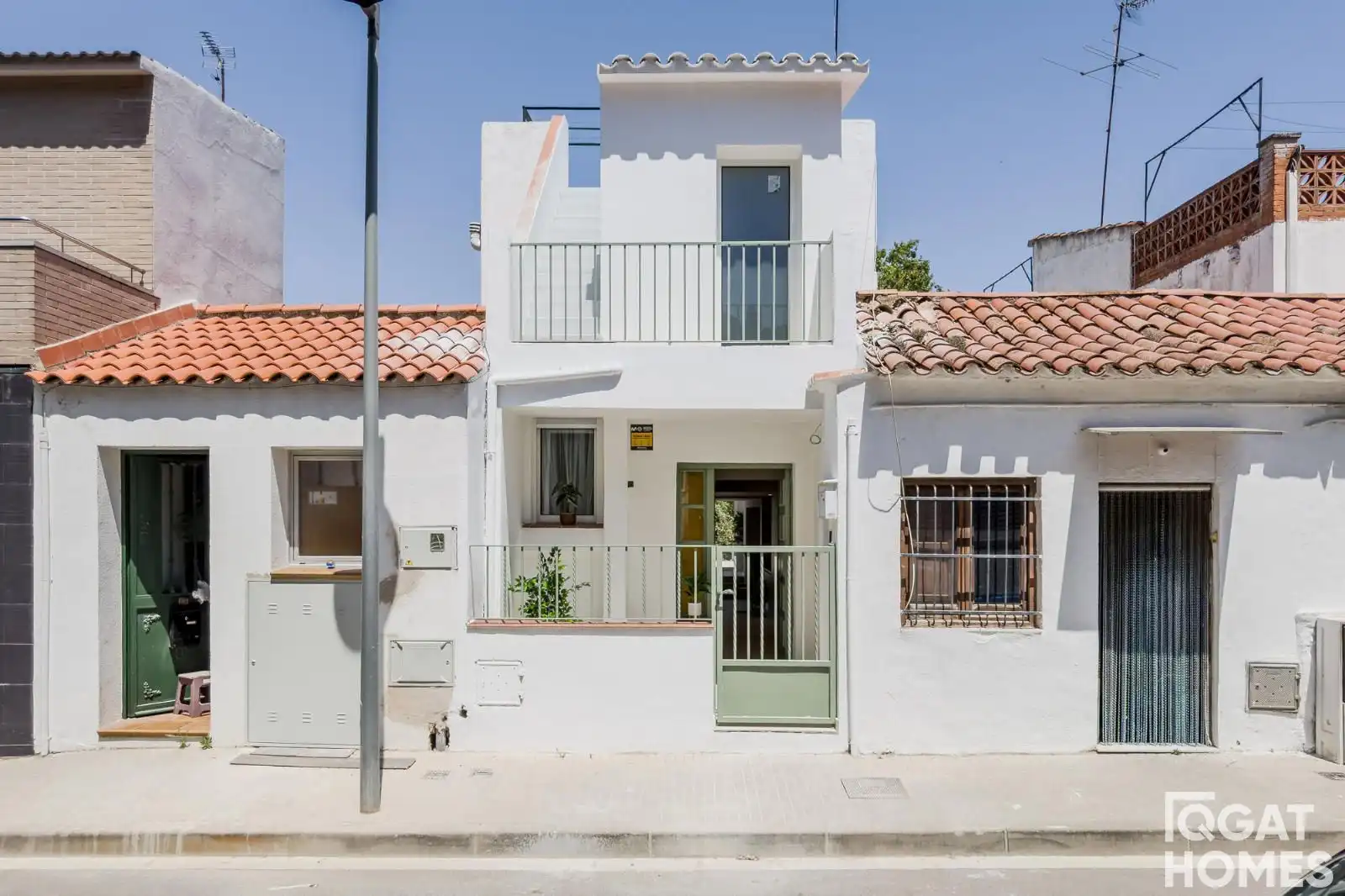 Vista exterior de Casa adosada en venda en Sant Cugat del Vallès amb Aire condicionat, Calefacció i Terrassa
