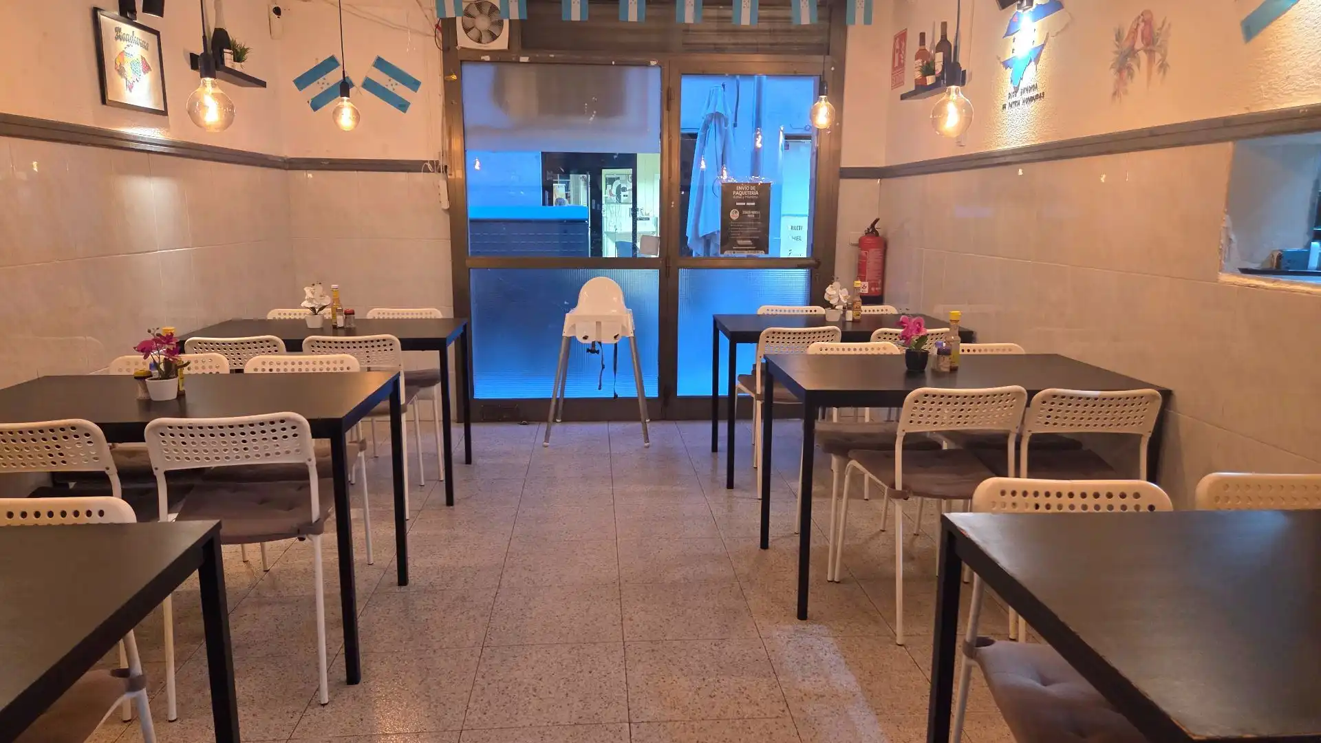 Local de alquiler en Esquadres, Sant Josep, Centre - Sant Josep - Sanfeliu