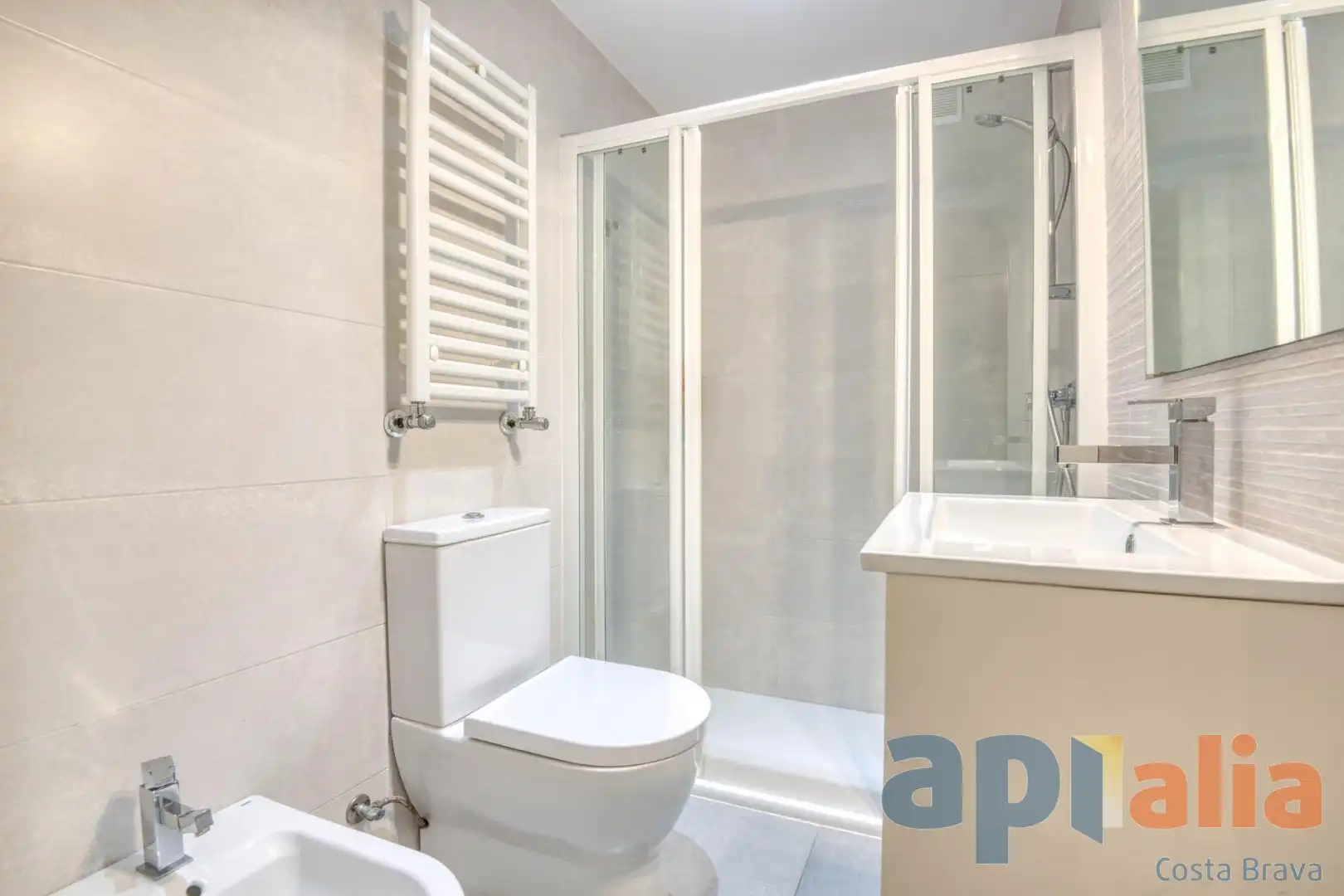 Baño de Apartamento en venta en Sant Feliu de Guíxols con Aire acondicionado y Balcón