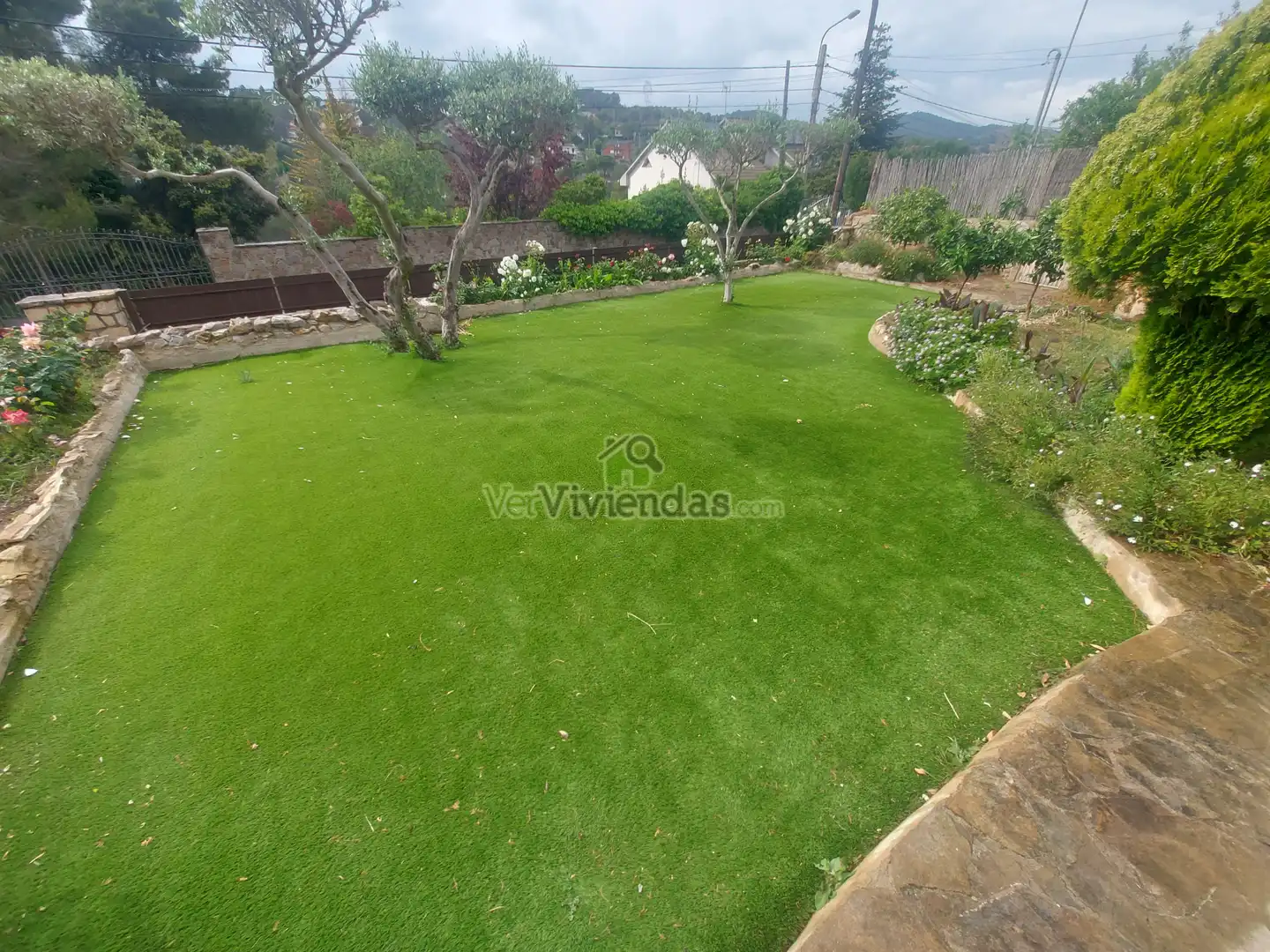 Jardí de Casa o xalet en venda en Vallirana amb Aire condicionat, Calefacció i Jardí privat