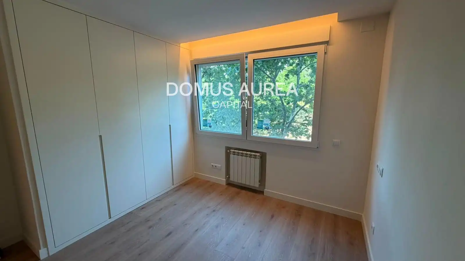 Bedroom of Flat for rent in Madrid  with Air Conditioner, Heating and Parquet flooring