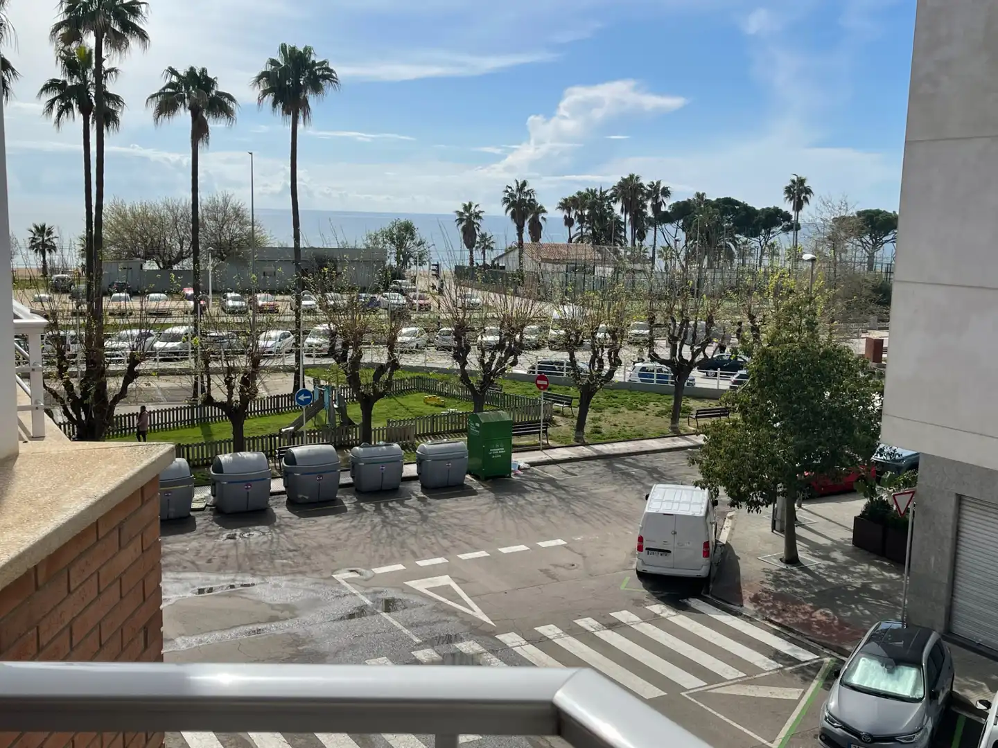 Parking de Piso en venta en Pineda de Mar con Calefacción, Amueblado y Horno