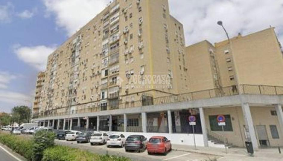 Photo 1 of Premises to rent in Sta. Aurelia - Cantábrico - Atlàntico - La Romería, Sevilla