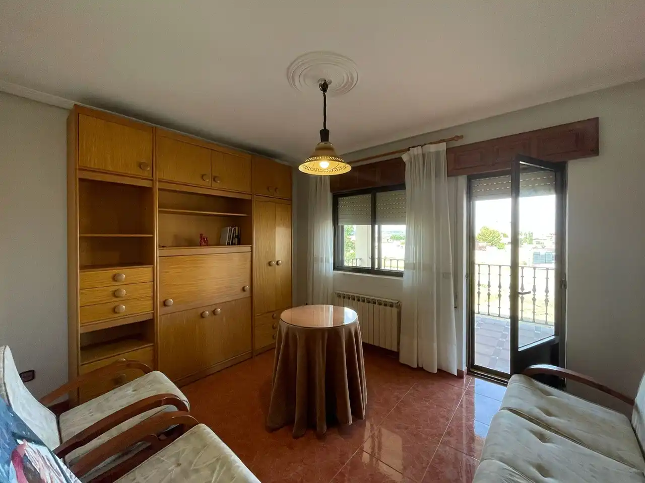 Sala d'estar de Pis en venda en Valoria la Buena amb Calefacció, Terrassa i Moblat