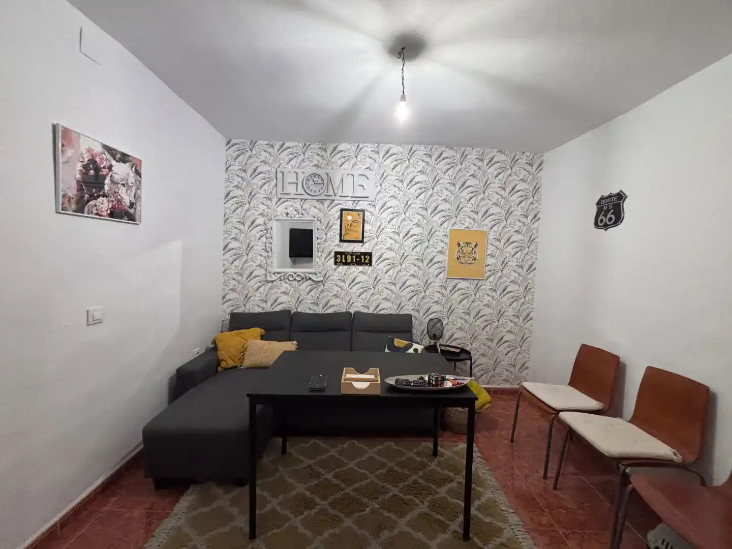 Sala d'estar de Casa adosada en venda en Arroyo de la Luz amb Aire condicionat, Jardí privat i Traster
