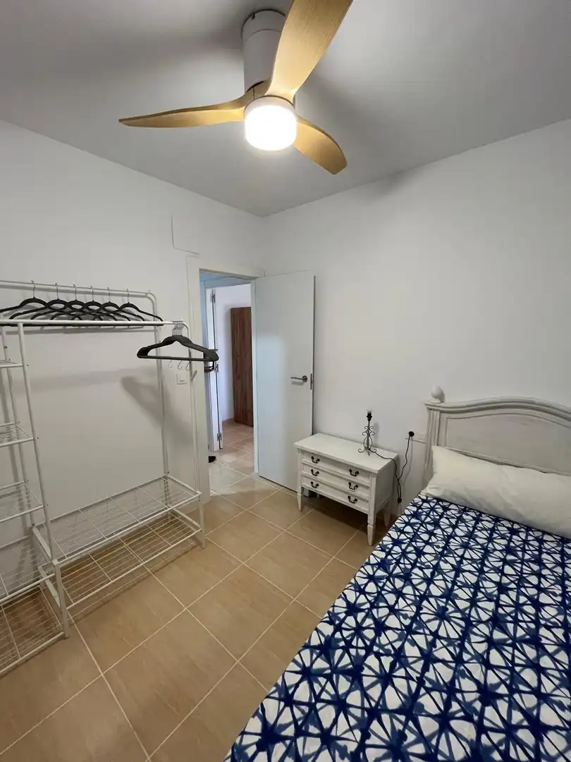 Schlafzimmer von Wohnung zur Miete in Córdoba mit Klimaanlage und Möbliert