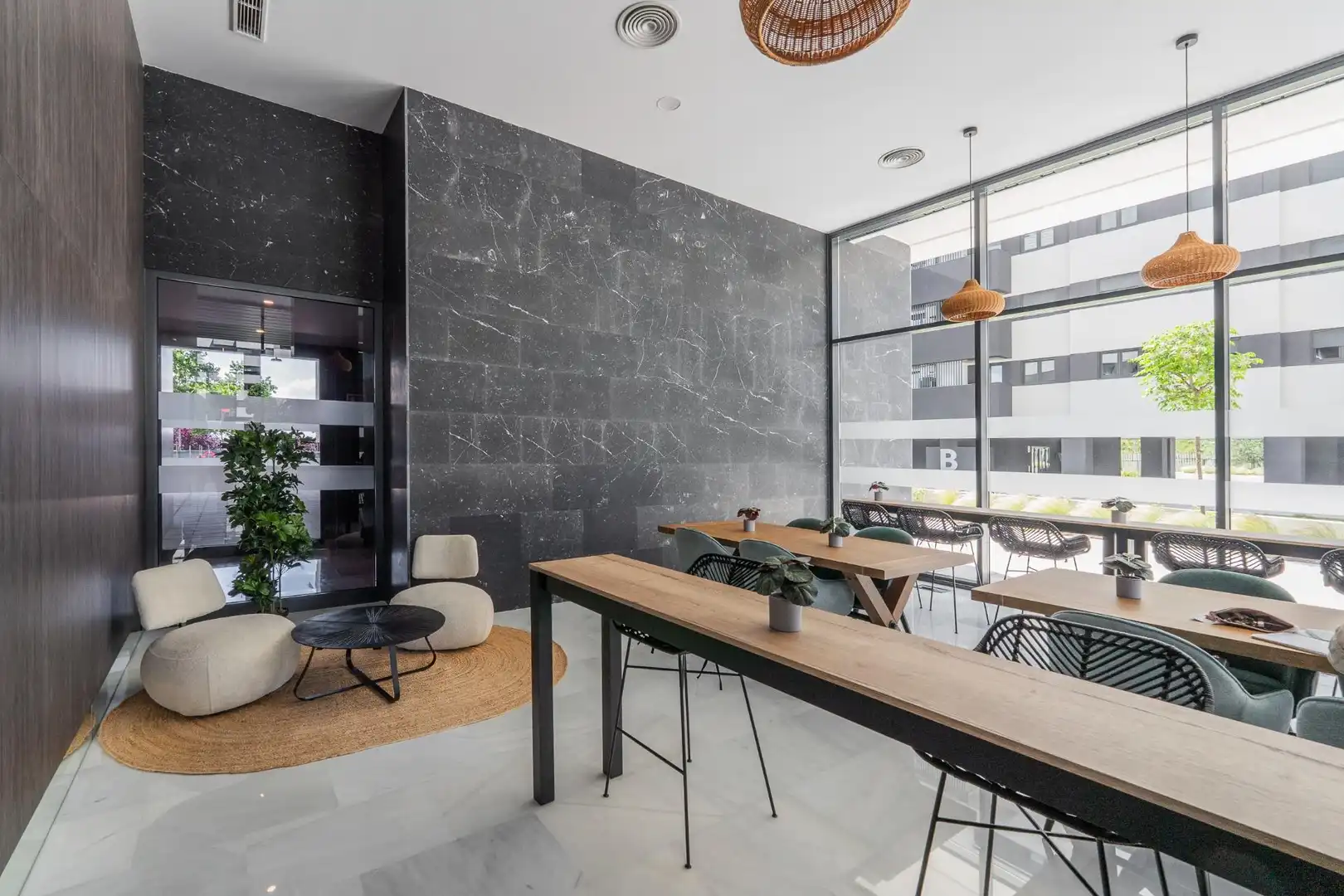 Terraza de Apartamento en venta en Madrid con Aire acondicionado, Calefacción y Jardín privado