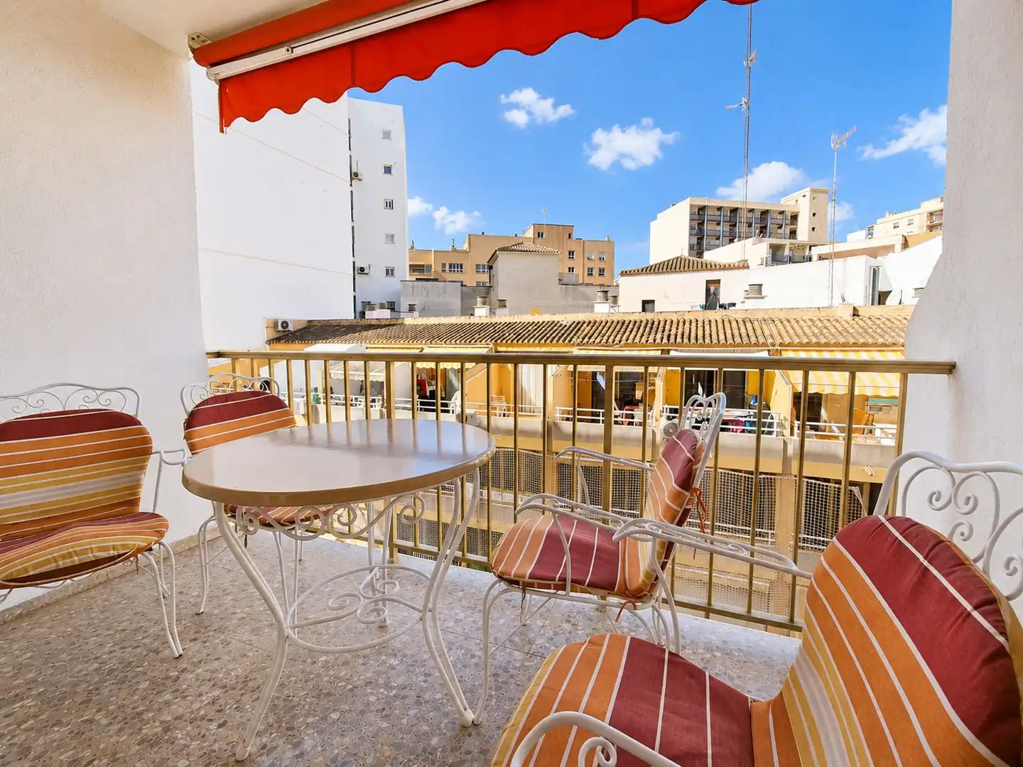 Apartamento con ascensor en venta en Zona Pueblo
