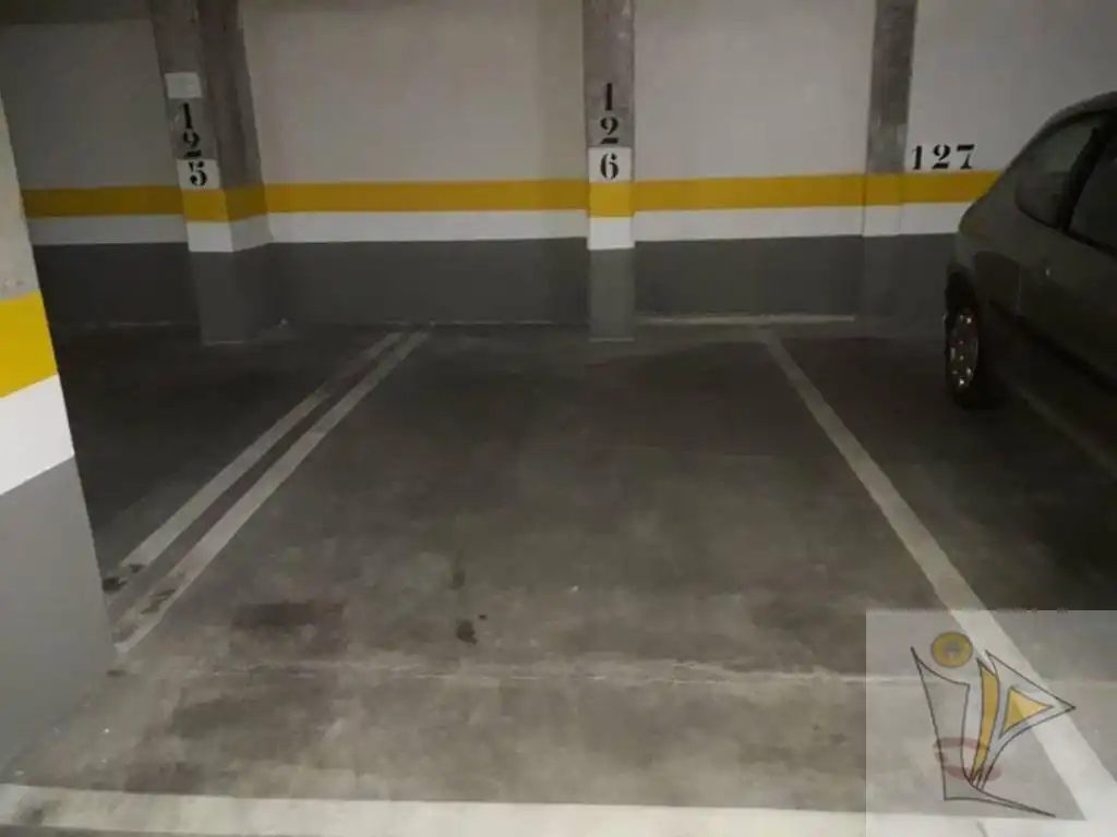 Aparcament de Garatge en venda en Madrid