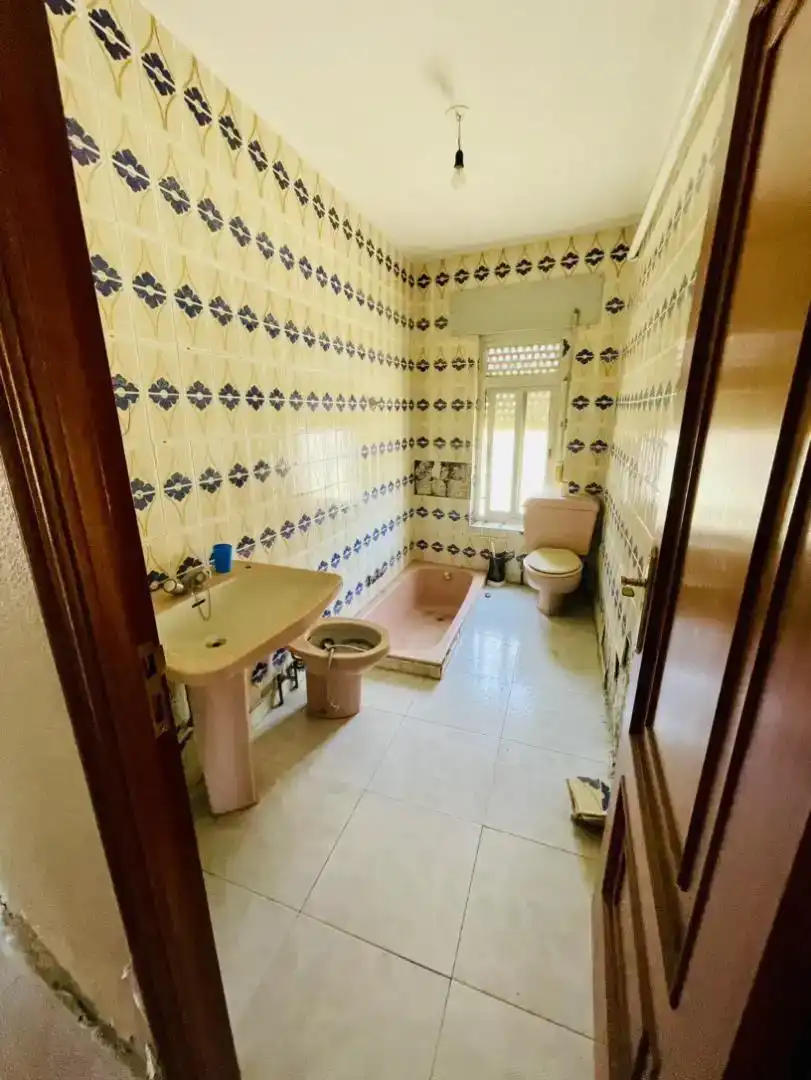 Bany de Casa adosada en venda en La Bañeza  amb Traster
