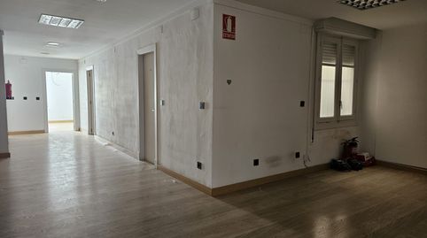 Foto 5 de Piso en venta en Calle Presidente Leopoldo Calvo Sotelo, Gran Via, Logroño