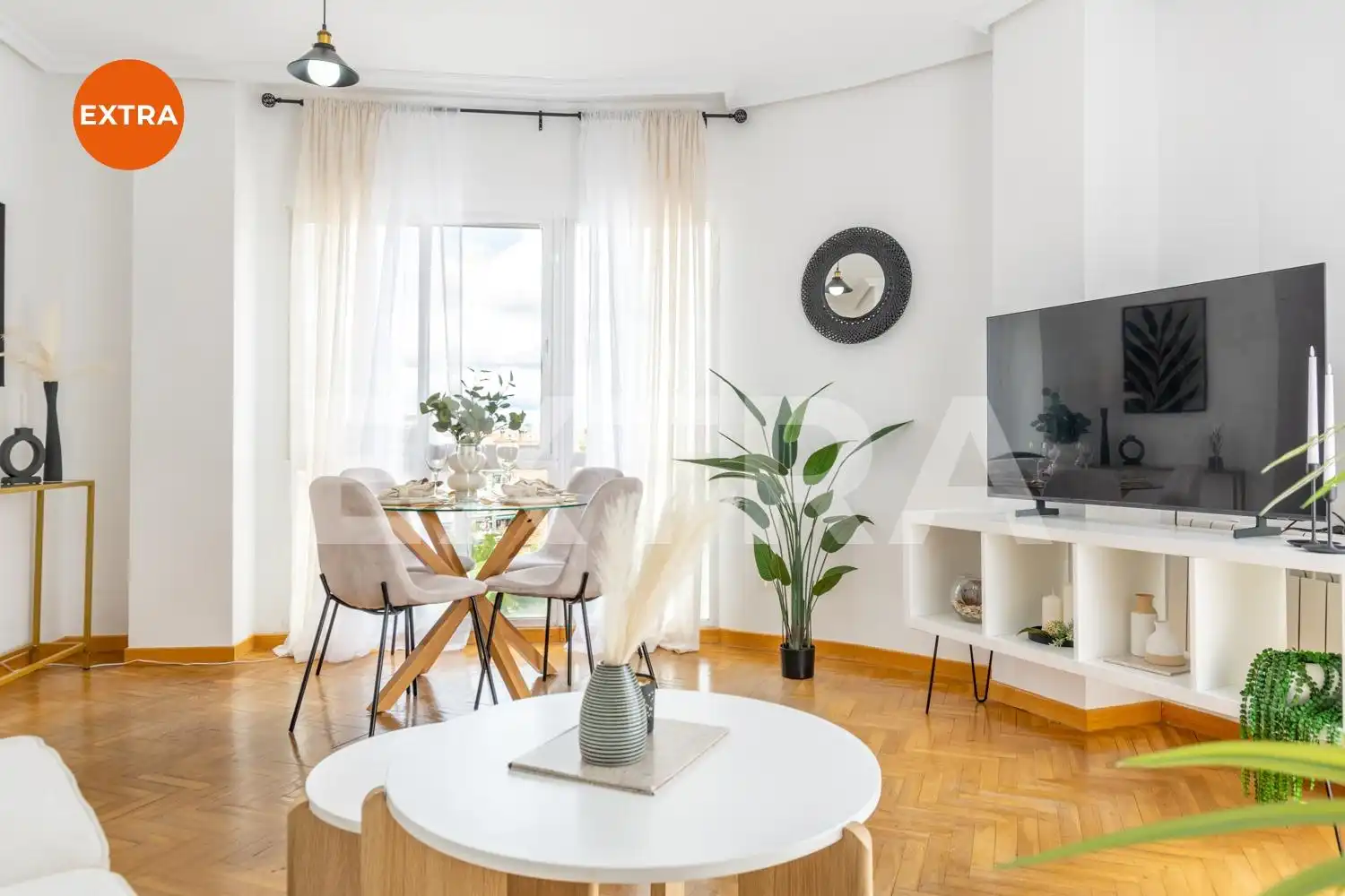Sala de estar de Dúplex en venta en Madrid con Calefacción y Parquet