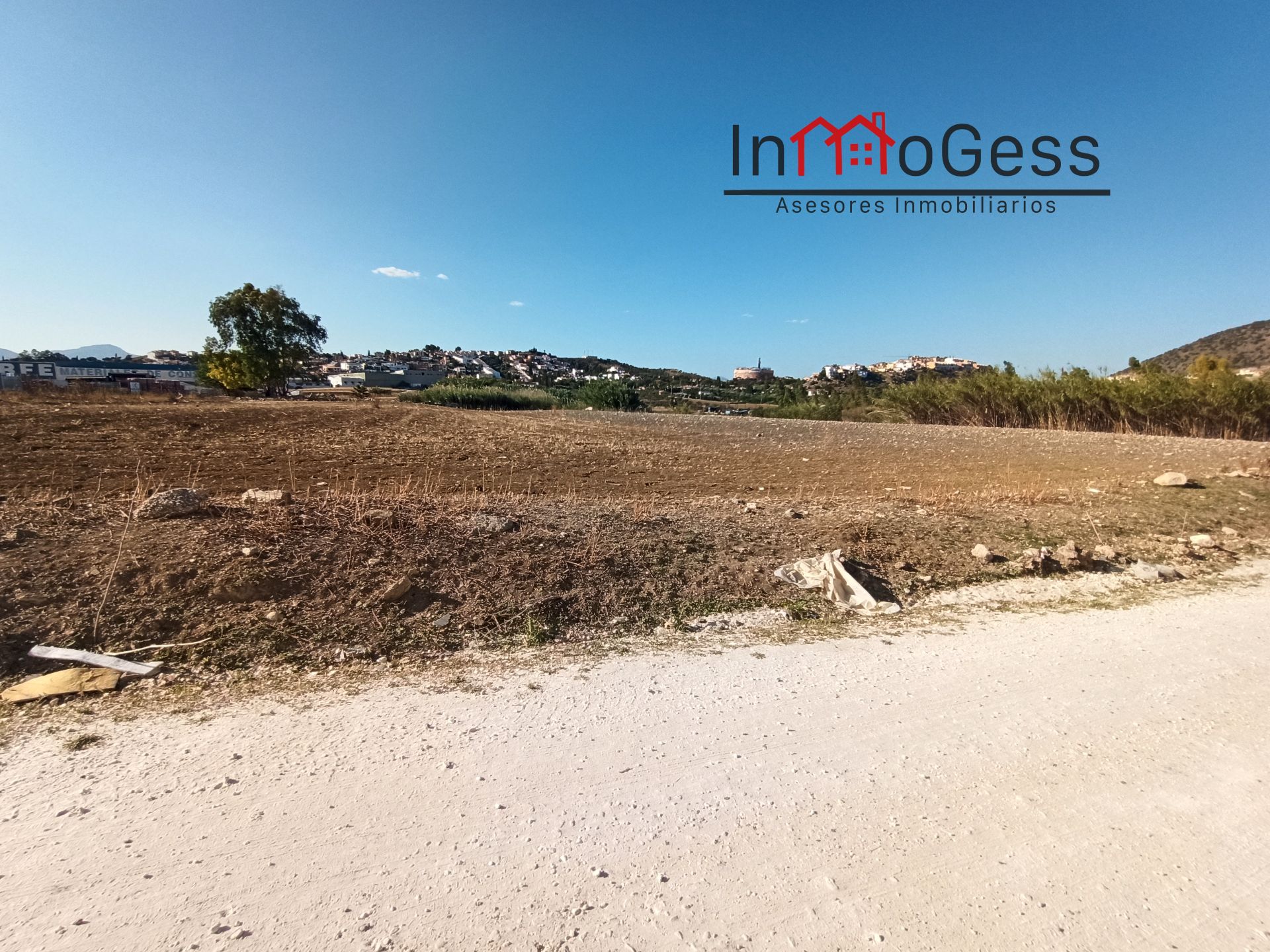 Terreny industrial en venda en Coín