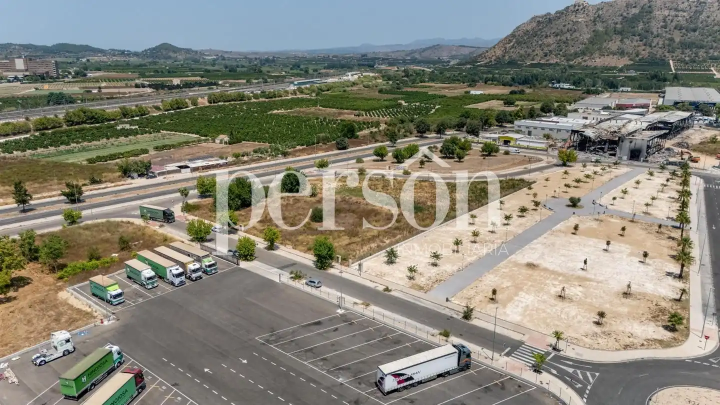 Fabrikhallen zur Miete in Xàtiva