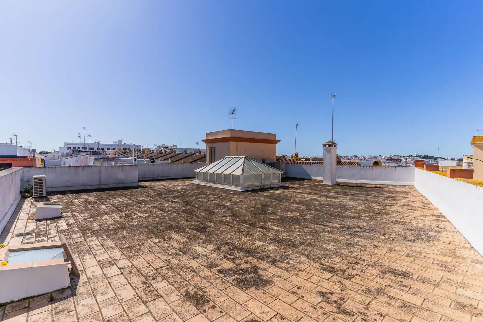 Terrace of Detached homes for sale in Chiclana de la Frontera