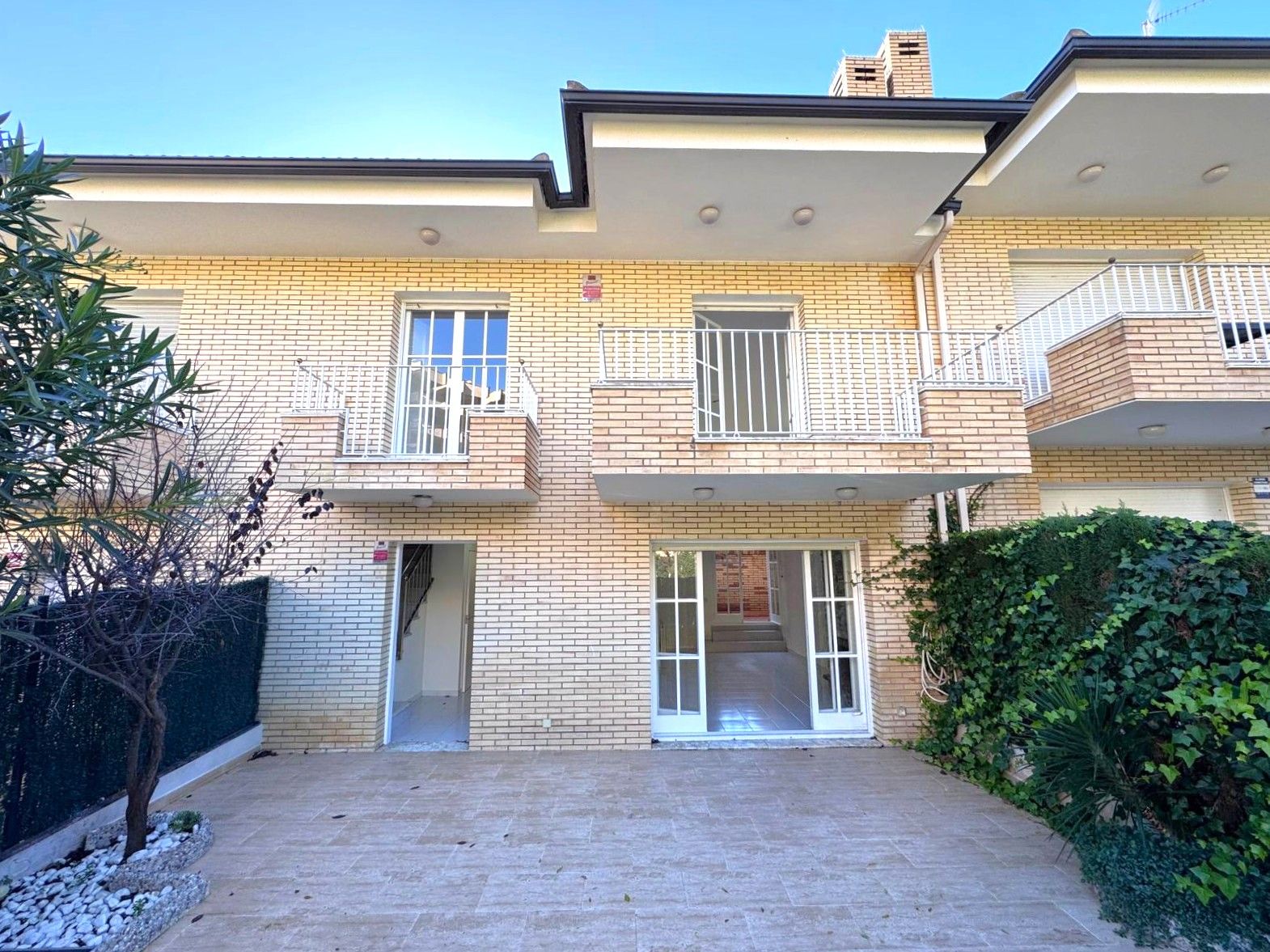 Exterior view of Single-family semi-detached for sale in Castell d'Aro, Platja d'Aro i s'Agaró  with Terrace