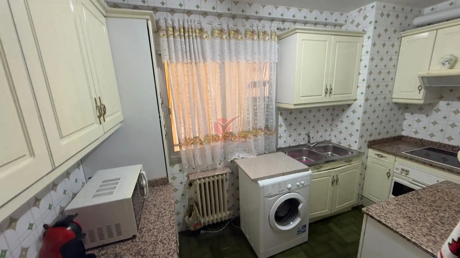 Kitchen of Flat for rent in Cuenca  with Heating and Storage room