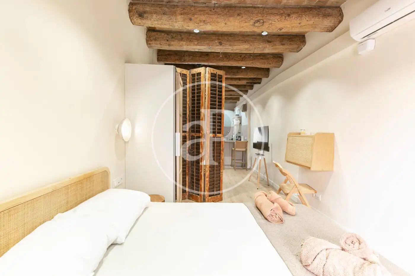 Schlafzimmer von Wohnung zum Verkauf in Barcelona mit Klimaanlage, Heizung und Möbliert